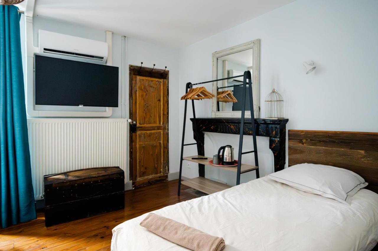 Gite Le Pied Du Geant - Local Securise Pour Les Velos Tournon-sur-Rhone Exterior foto