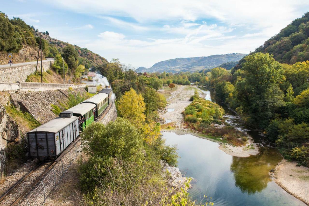 Gite Le Pied Du Geant - Local Securise Pour Les Velos Tournon-sur-Rhone Exterior foto